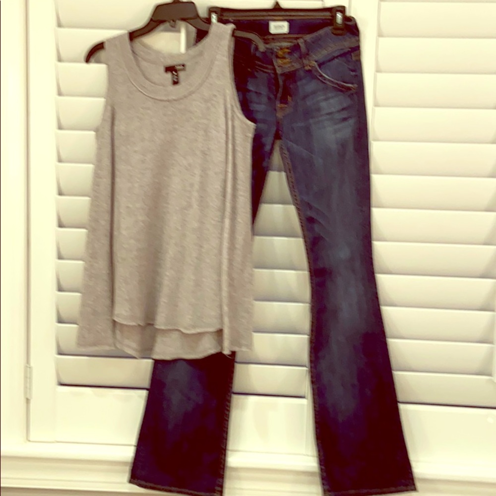 Hudson jeans- 2 button/zip